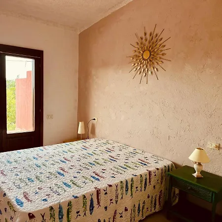 Oleandro, Prázdninový dům *