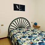 بيت للعطل Oleandro, *