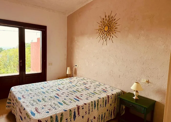 Oleandro, Nyaraló *