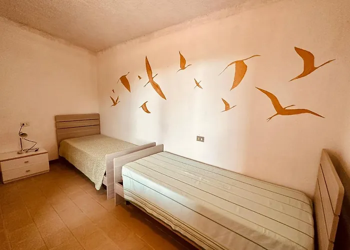 Nyaraló Oleandro, *